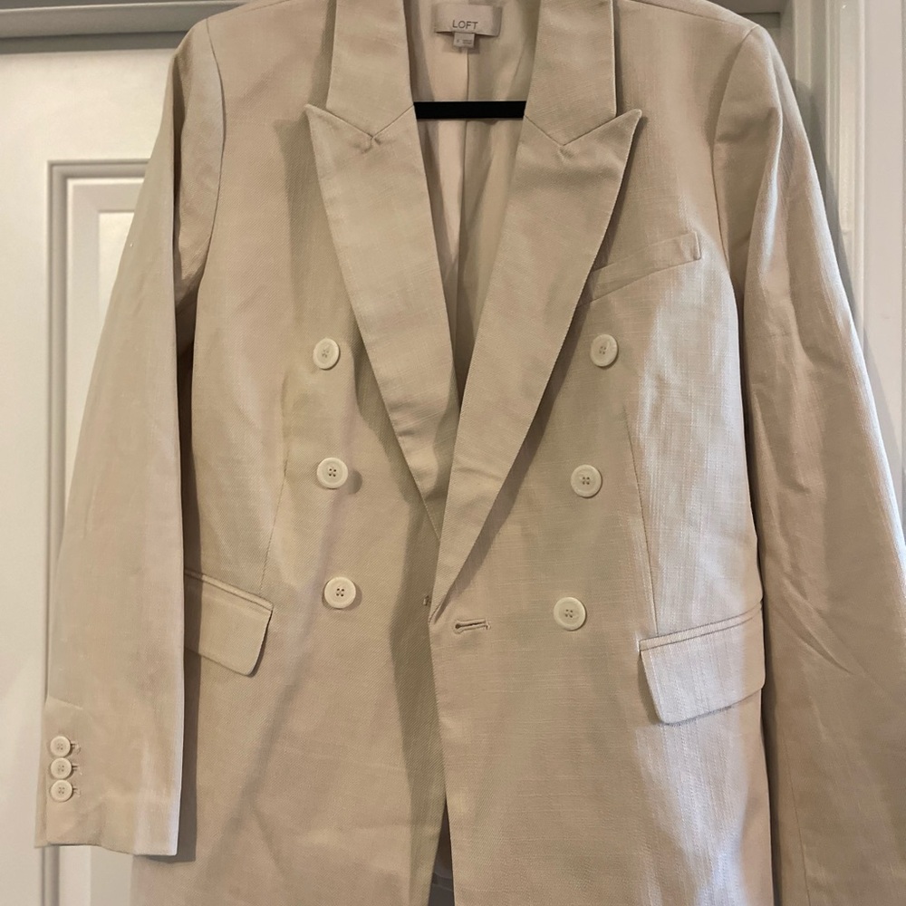 NWT Loft Blazer- Size 8 Never worn